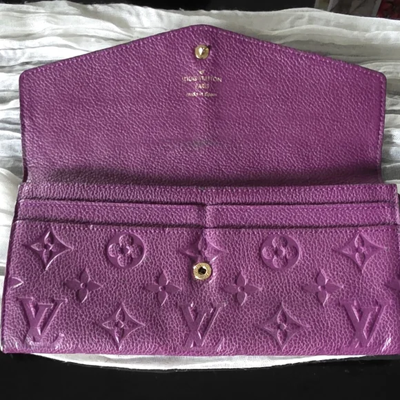 Authentic Louis Vuitton Purple Empriente Wallet with Gold Chain - Picture 15 of 16